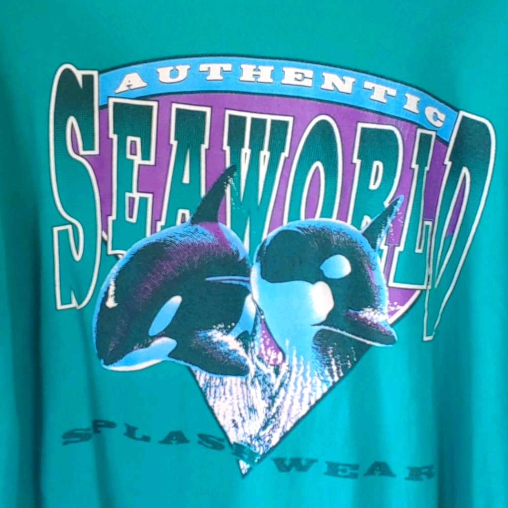VTG SeaWorld T-shirt